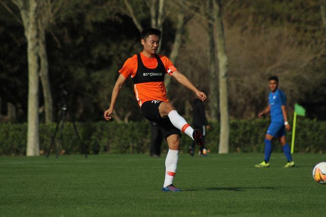 踢球者对德甲球队夏窗引援评分 拜仁第一多特第十